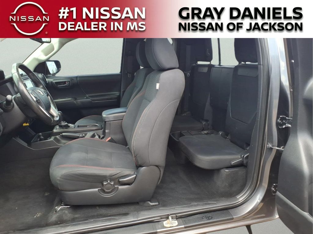Used 2016 Toyota Tacoma Truck