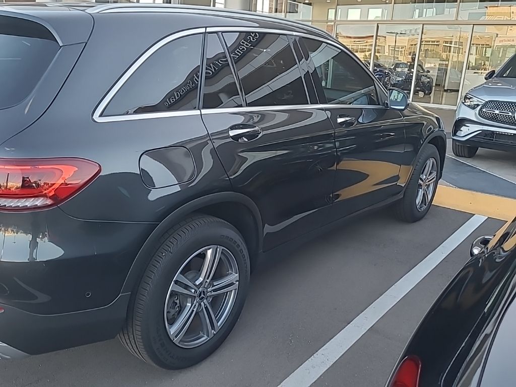 Thumbnail: 2022 Mercedes-Benz GLC - 6