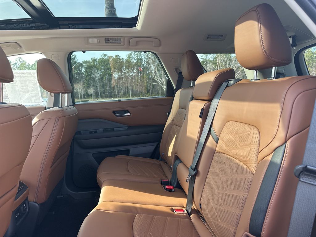 2025 Obsidian Green Pearl Nissan Pathfinder Platinum 4X4 SUV