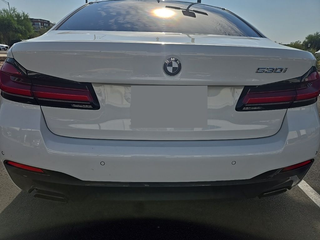Used 2022 White BMW 530i image 4