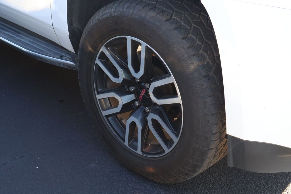 Thumbnail: 2019 GMC Yukon - 5