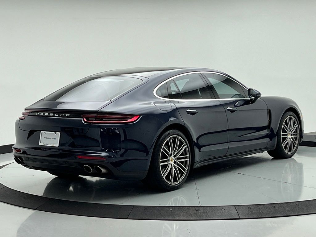 Thumbnail: 2020 Porsche Panamera - 9