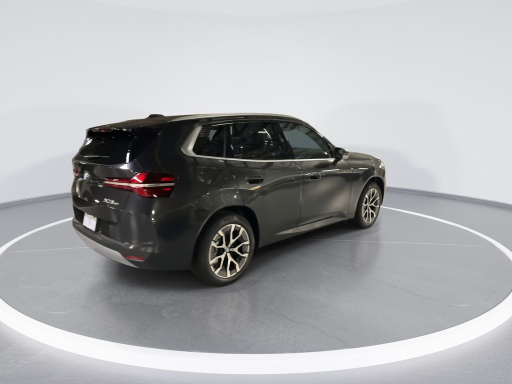 Thumbnail: 2026 BMW X3 - 8