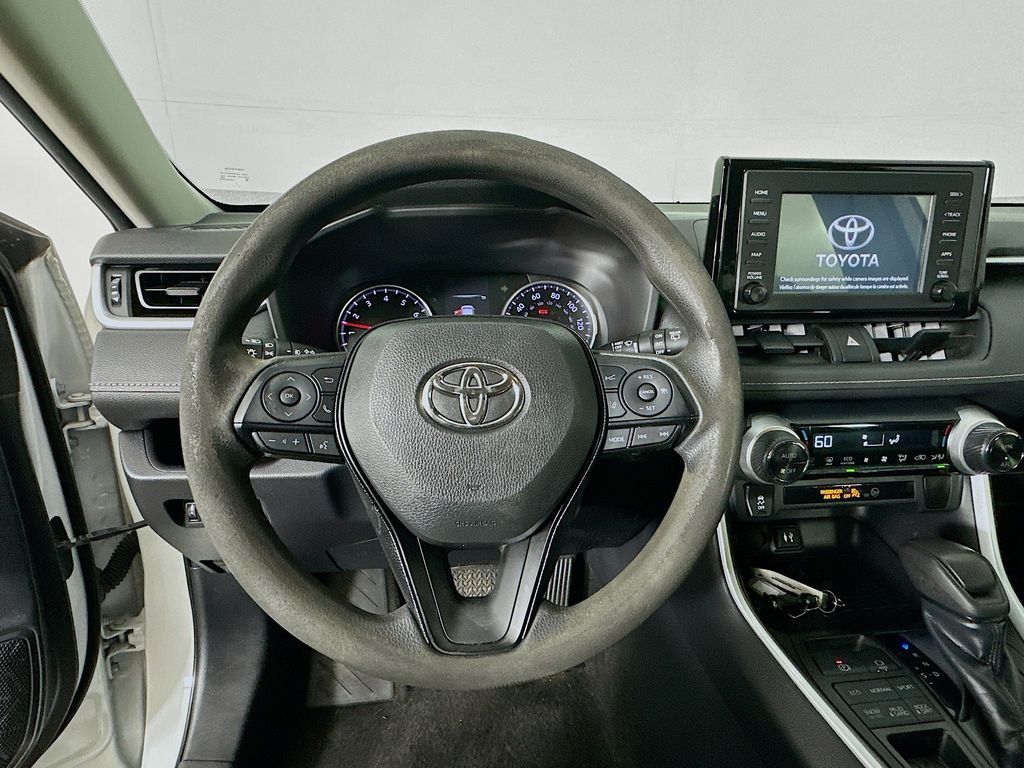 2019 Toyota RAV4 XLE 11