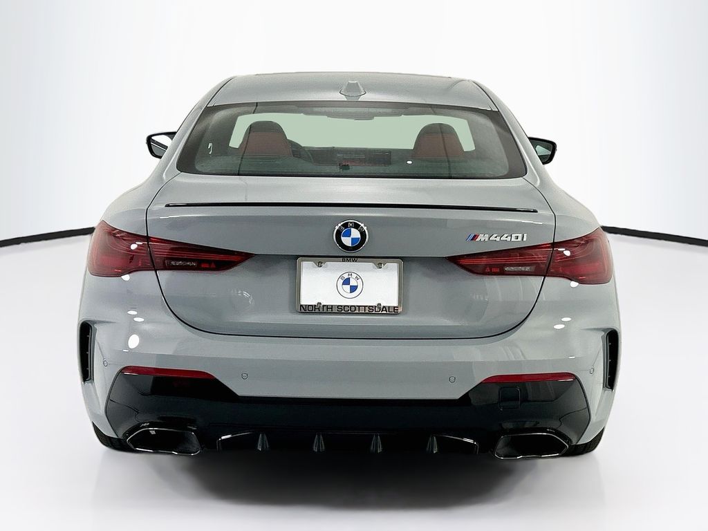 Thumbnail: 2027 BMW 4 Series - 6