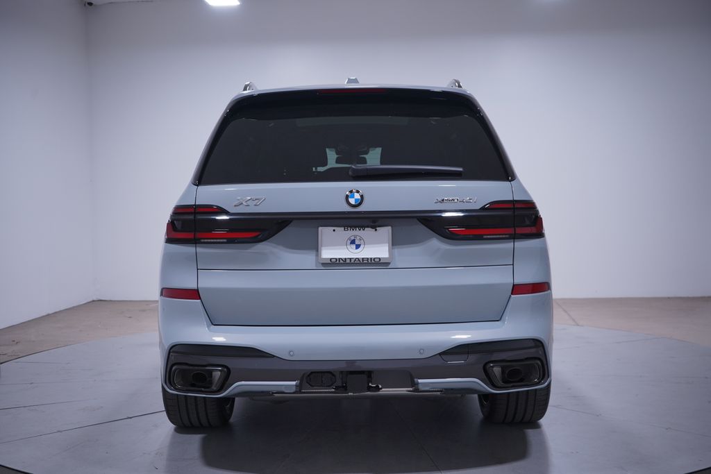 2025 BMW X7 xDrive40i 5