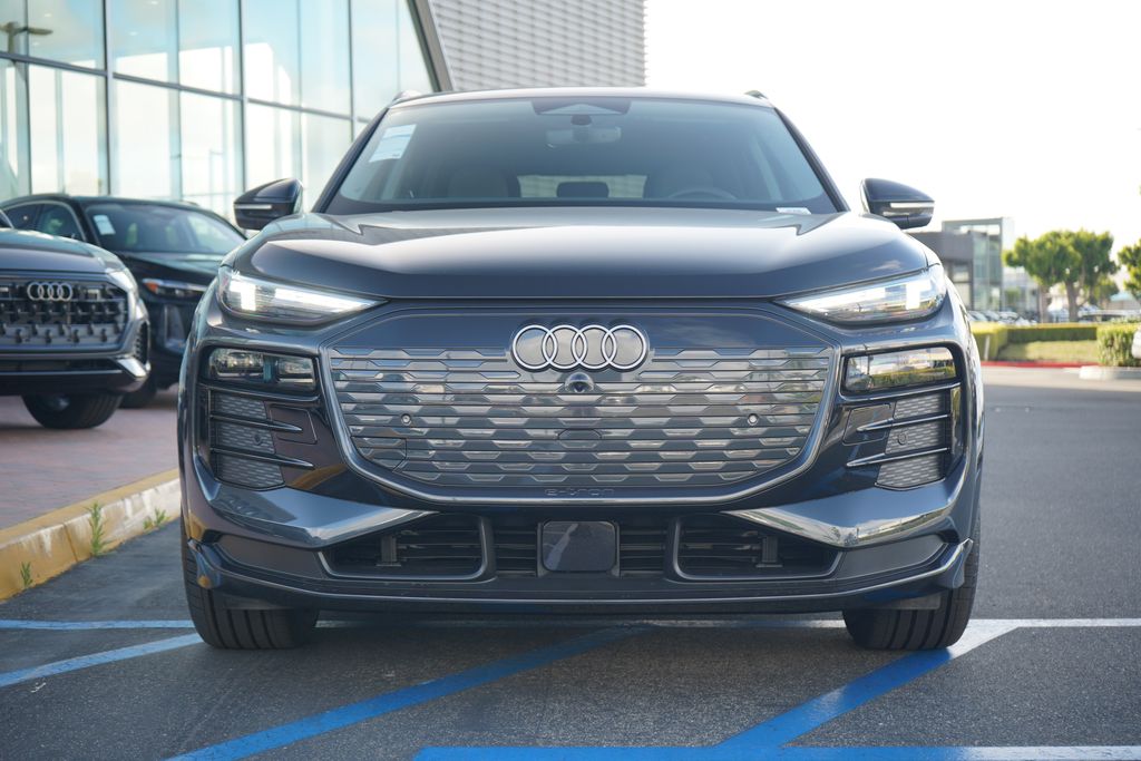 2025 Audi Q6 e-tron Premium 5