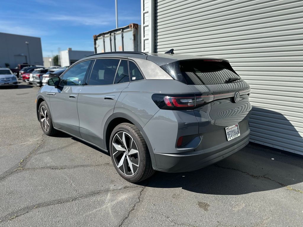 Used 2023 Gray Volkswagen Pro S image 4