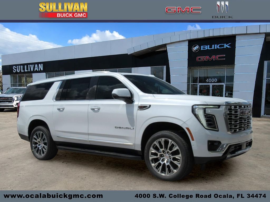 Glacier White Tricoat 2026 GMC Yukon XL SUV / Crossover Four-Wheel Drive