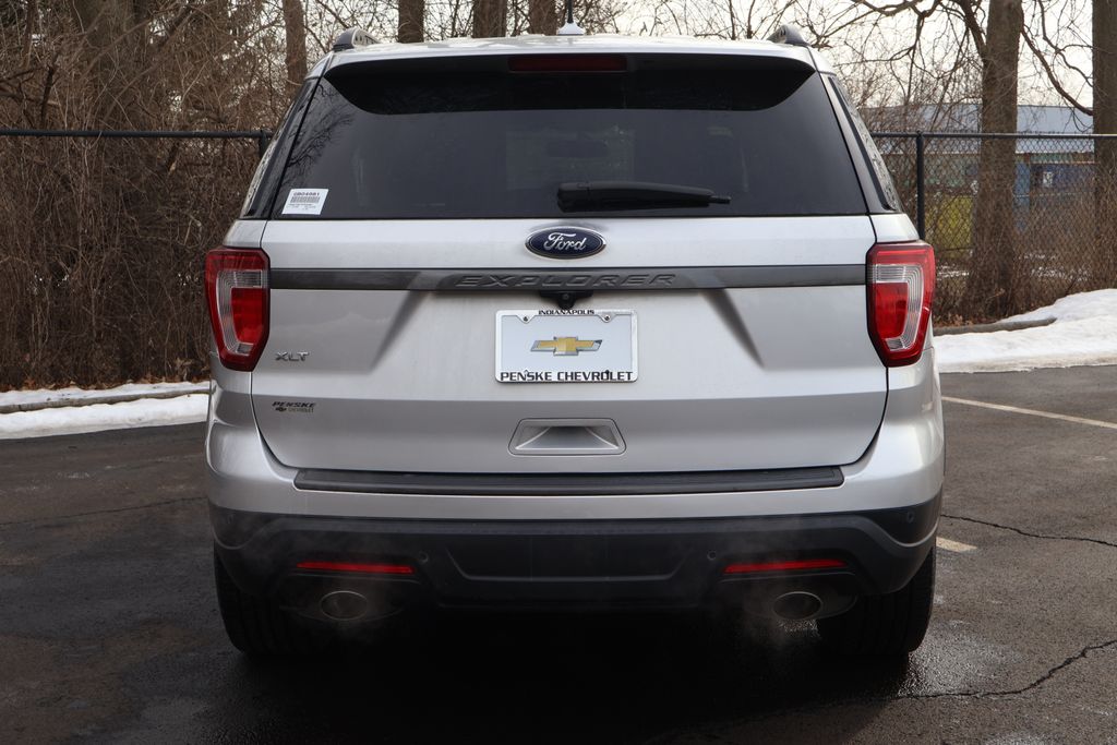 Thumbnail: 2019 Ford Explorer - 6