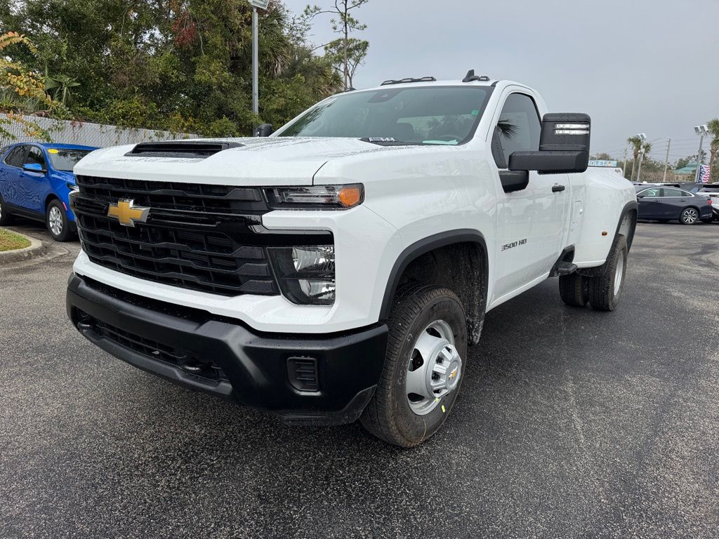 2025 Chevrolet Silverado 3500HD Work Truck 4