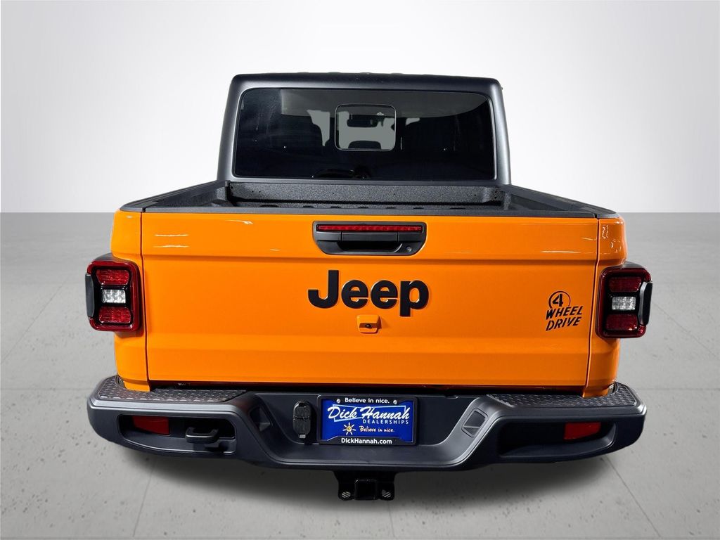 2025 Jeep Gladiator Willys