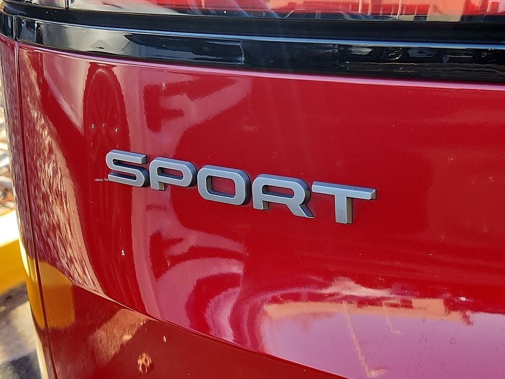 Thumbnail: 2023 Land Rover Range Rover Sport - 31
