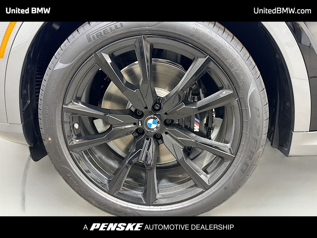 Thumbnail: 2027 BMW X7 - 2