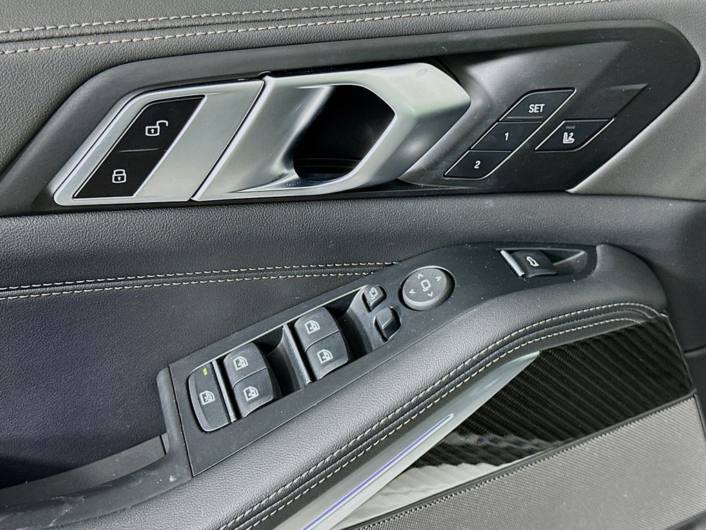 Thumbnail: 2025 BMW X5 - 18