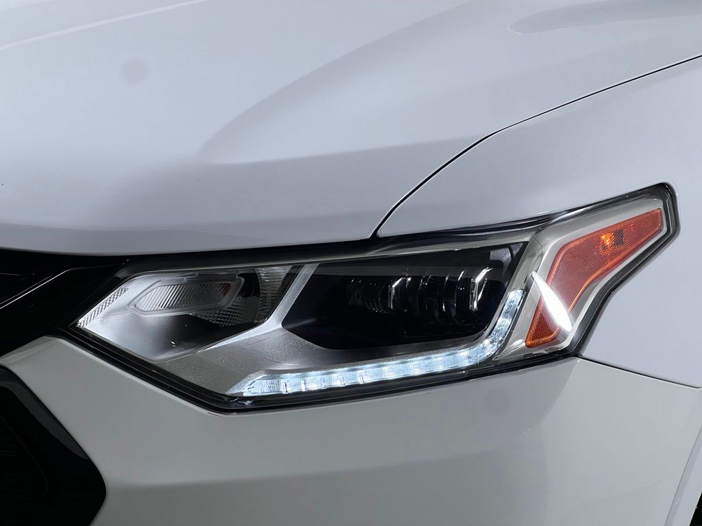 Used 2020 White Chevrolet Premier image 15