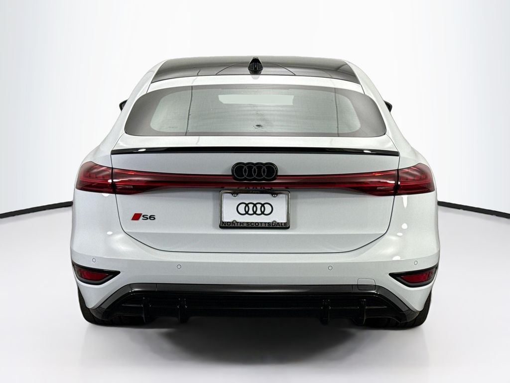 Thumbnail: 2025 Audi S6 - 6