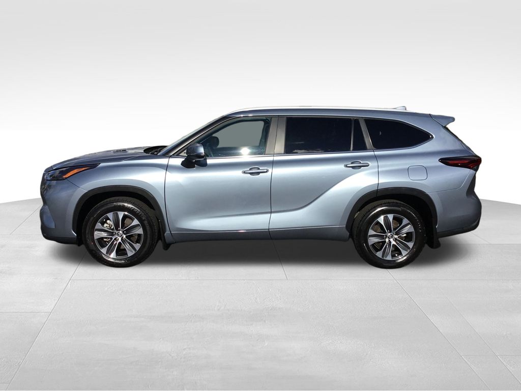 Thumbnail: 2024 Toyota Highlander - 2