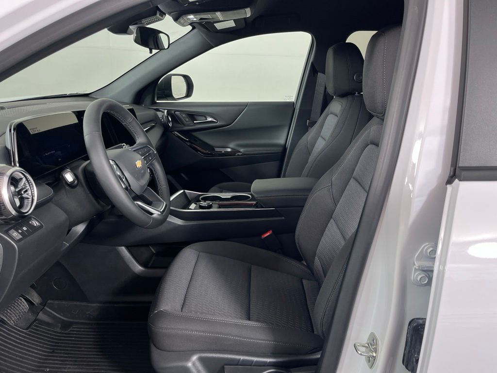 Thumbnail: 2027 Chevrolet Equinox - 22