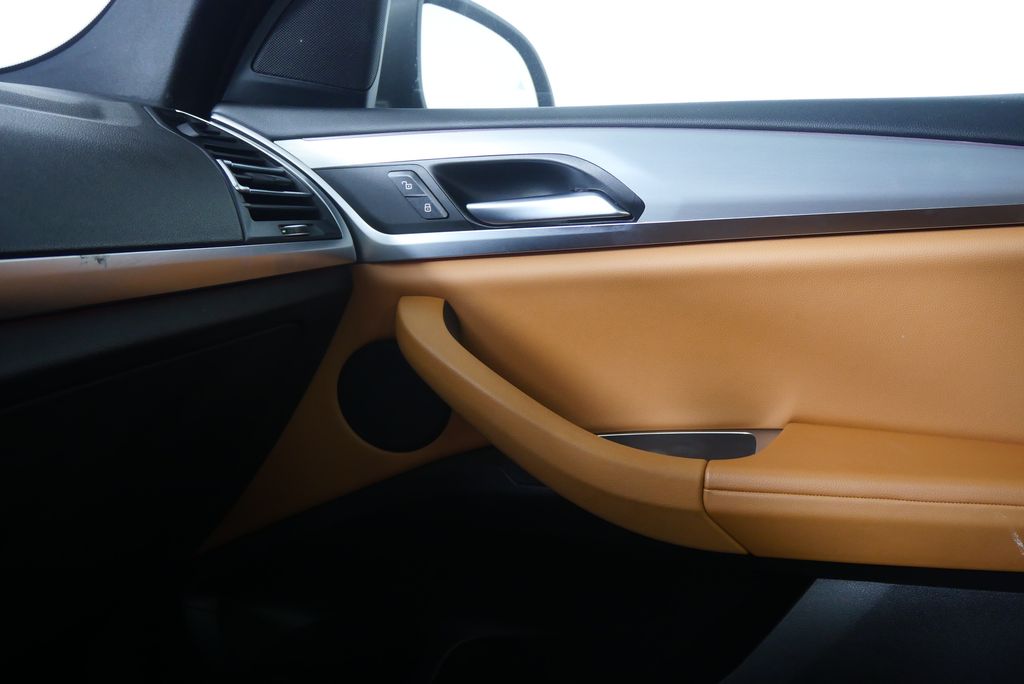 Thumbnail: 2023 BMW X3 - 29