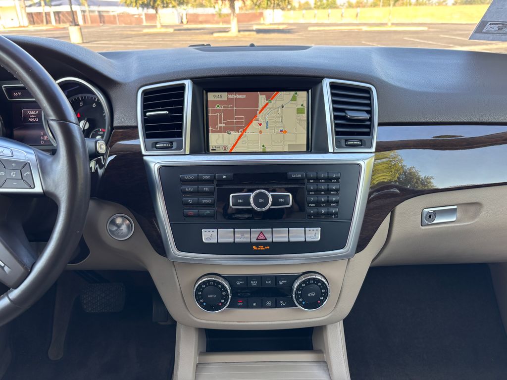 Thumbnail: 2014 Mercedes-Benz M-Class - 12