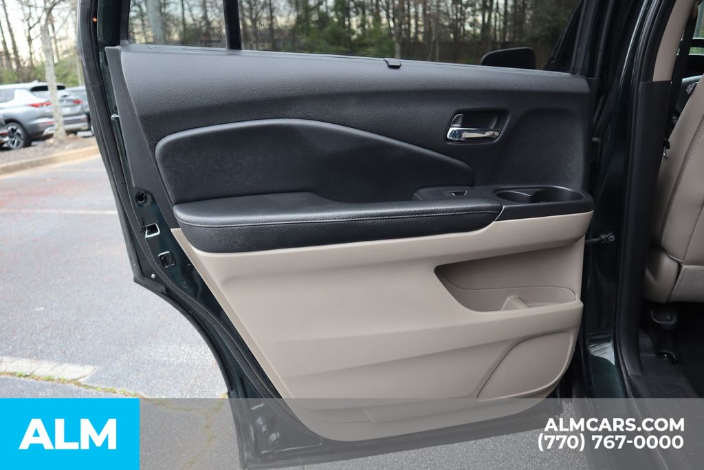 Used 2018  Honda Touring image 22