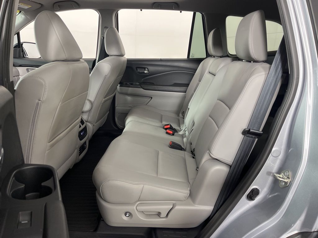 2018 Honda Pilot Touring 28