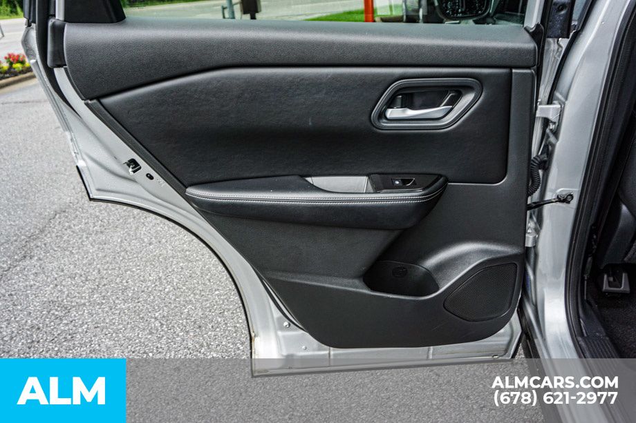 Used 2025 Silver Nissan SV image 47