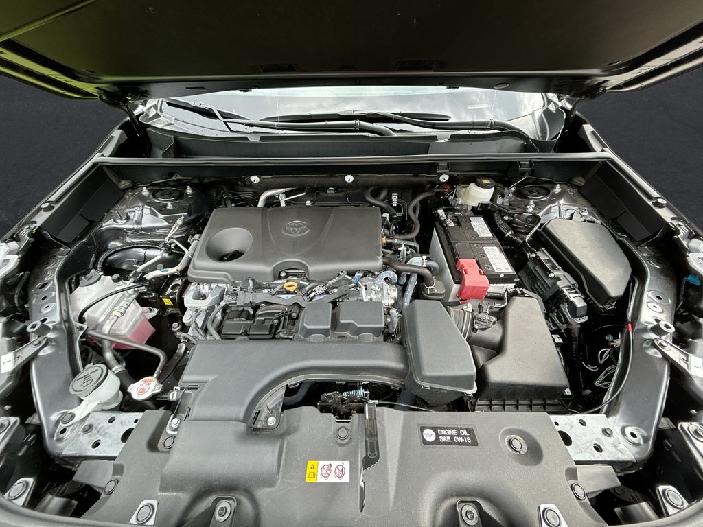 Thumbnail: 2025 Toyota RAV4 - 31