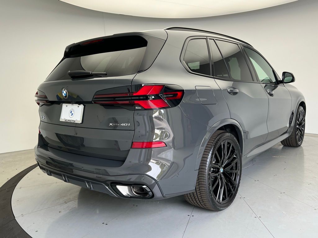 Thumbnail: 2026 BMW X5 - 3