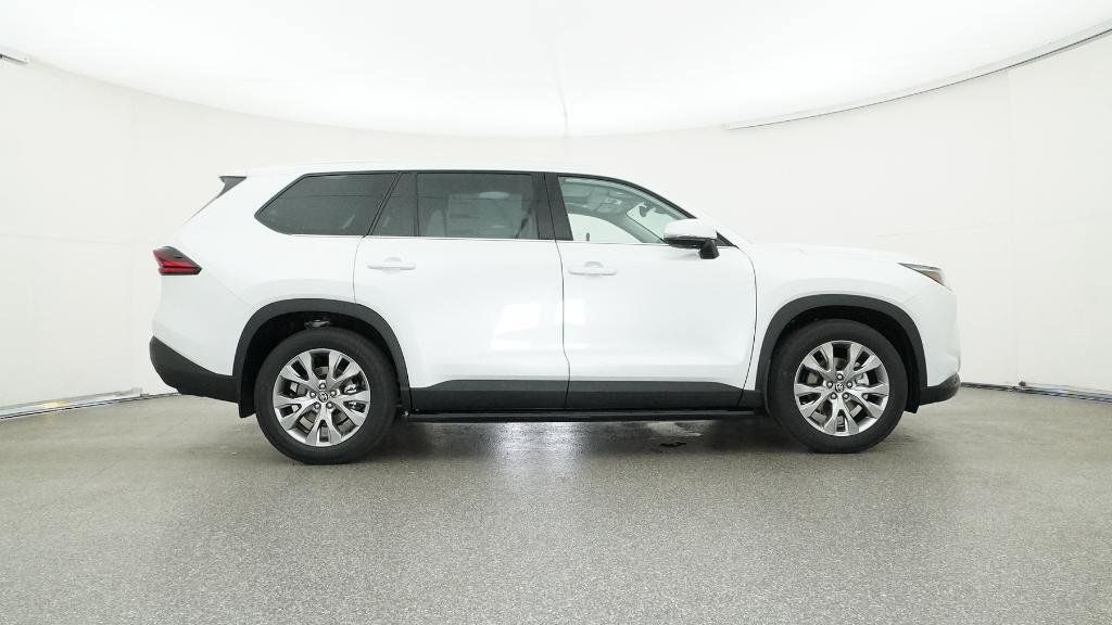 Thumbnail: 2026 Toyota Grand Highlander - 10