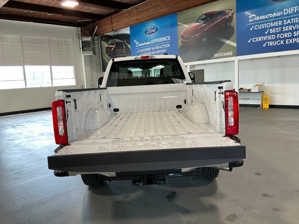 2025 Ford F-350SD  photo