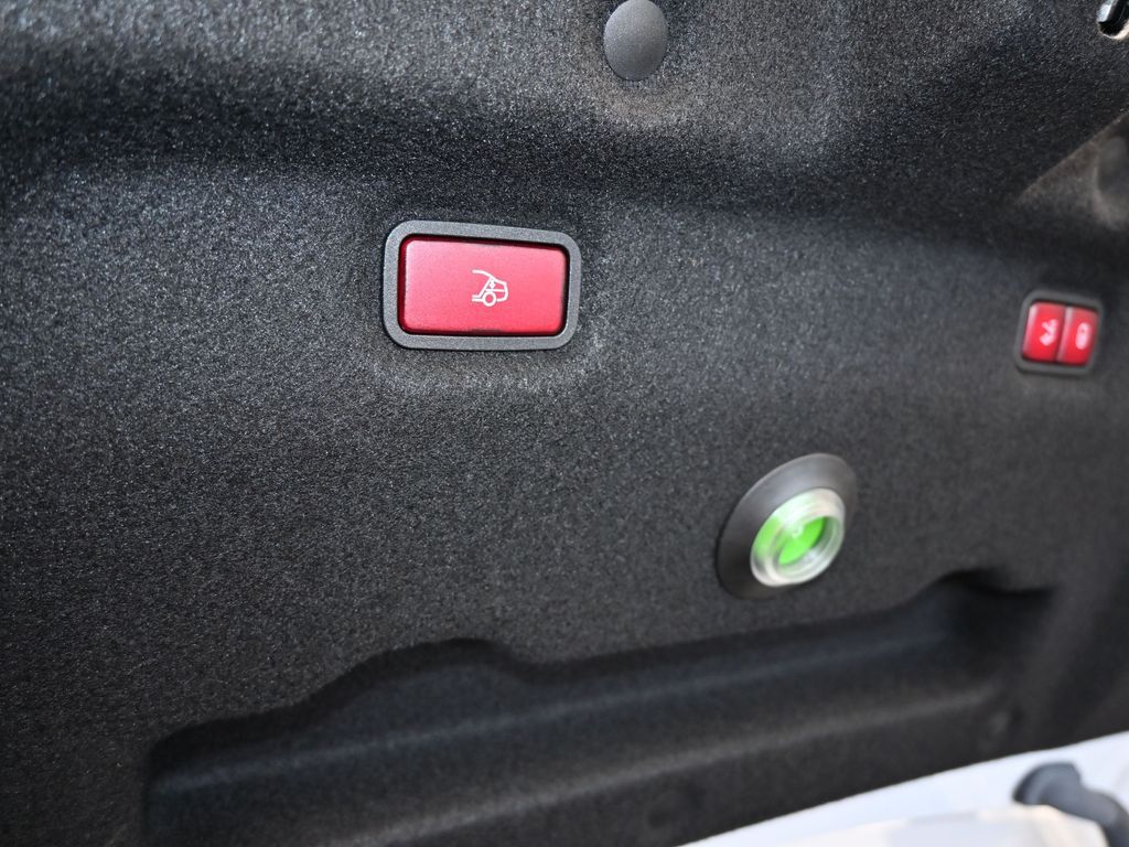 Used 2022 White Mercedes-Benz SL 63 AMG® image 43