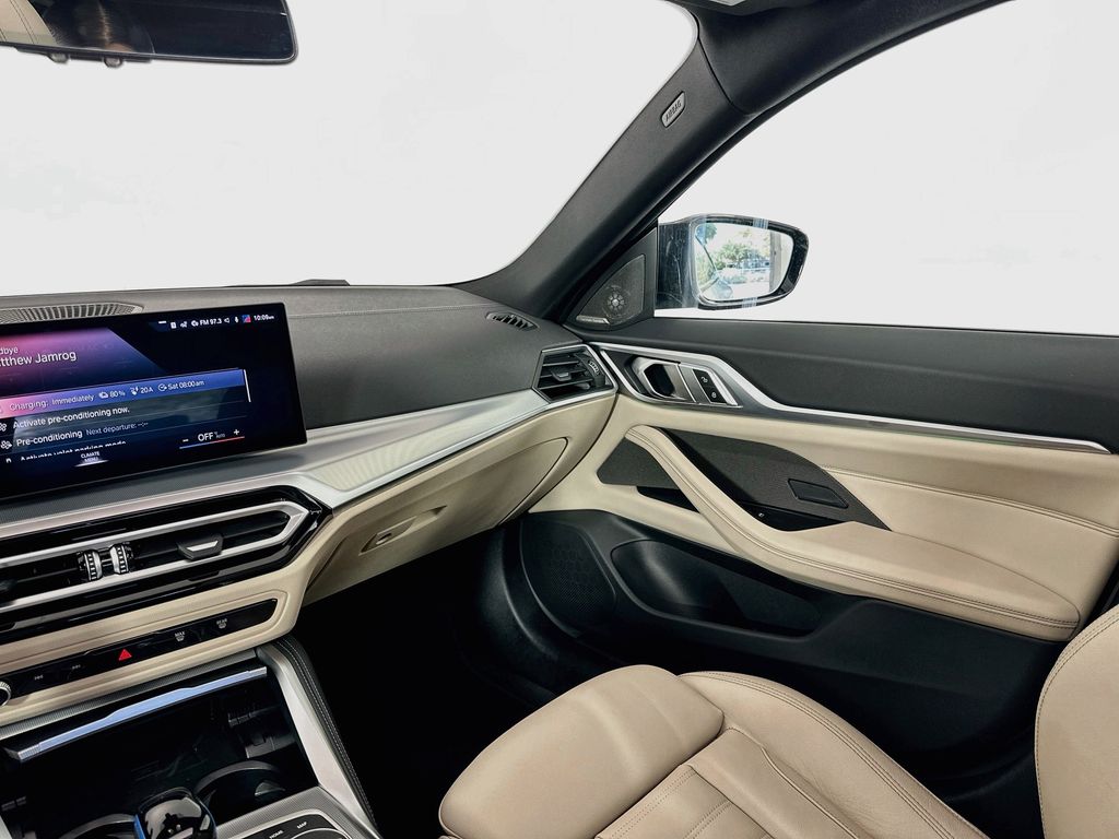 Thumbnail: 2023 BMW i4 - 25