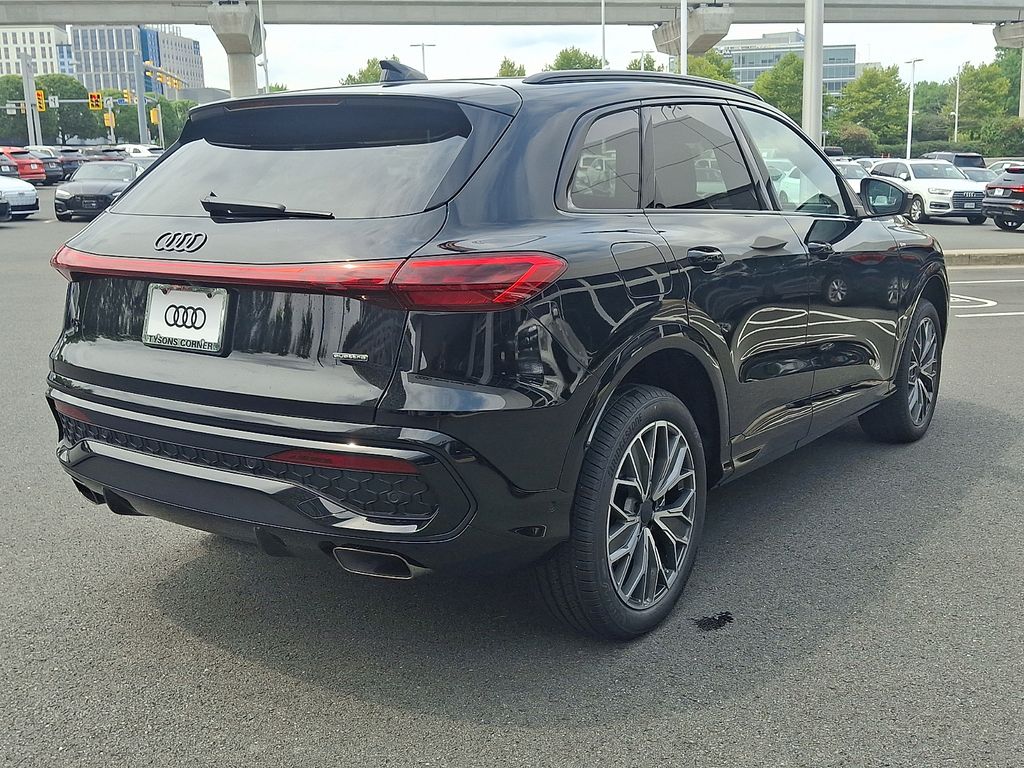Thumbnail: 2026 Audi Q5 - 3