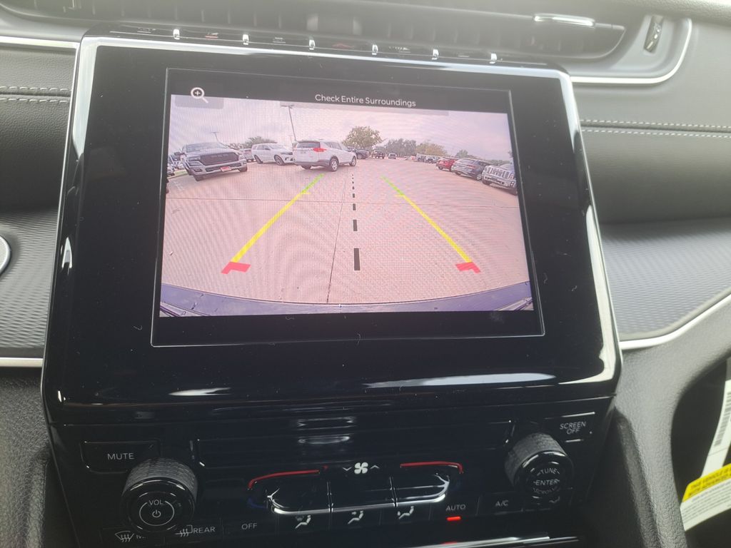 New Car 2025 Jeep Grand Cherokee  Laredo For Sale Under $40,000 In Austin, Texas