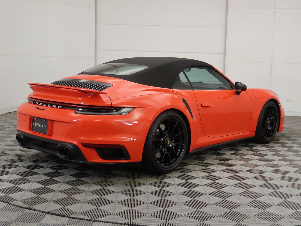 Thumbnail: 2022 Porsche 911 - 13
