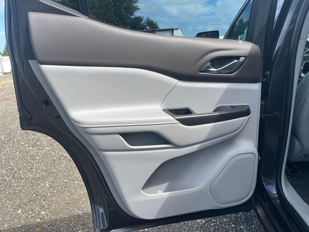 2019 Iridium Metallic GMC Acadia SLT-2 AWD SUV