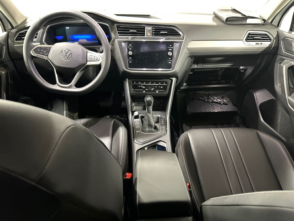 2022 Volkswagen Tiguan 2.0T SE photo