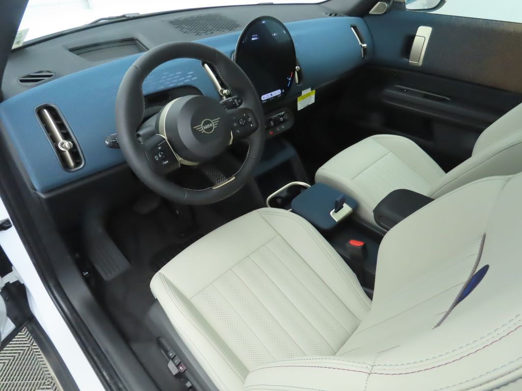 2025 MINI Cooper Countryman Iconic 10