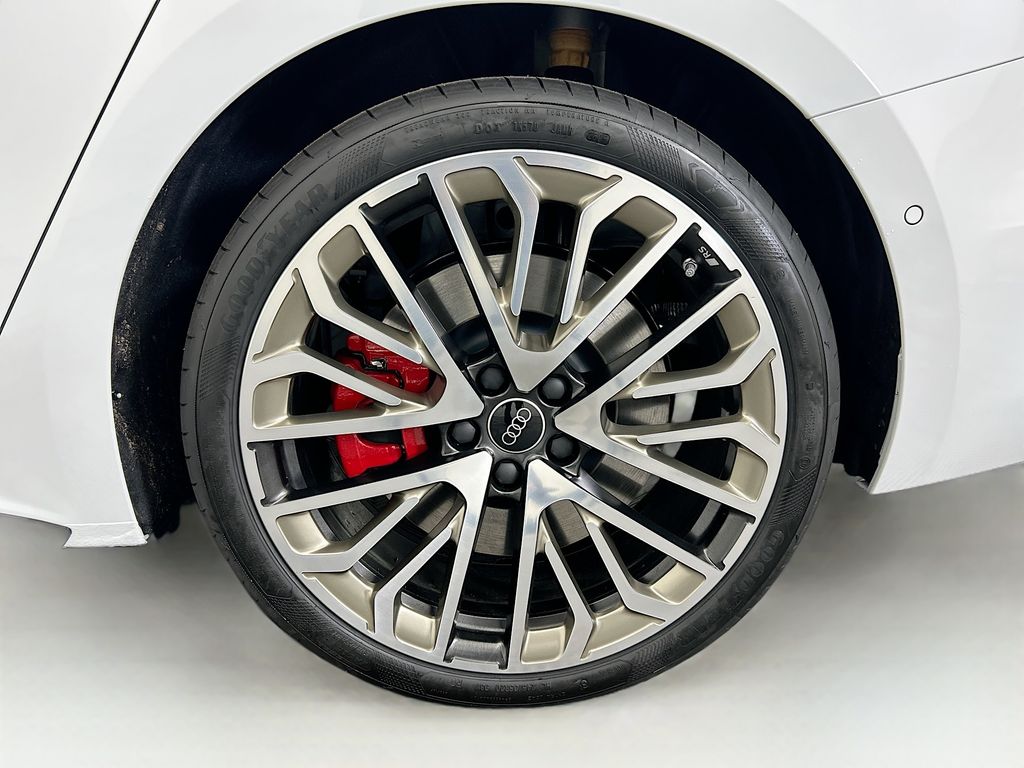 Thumbnail: 2025 Audi S5 - 31