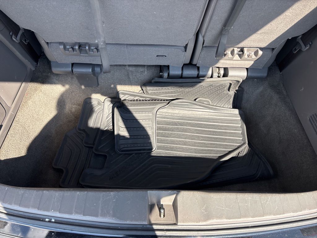 2015 Honda Odyssey Touring Elite photo 17