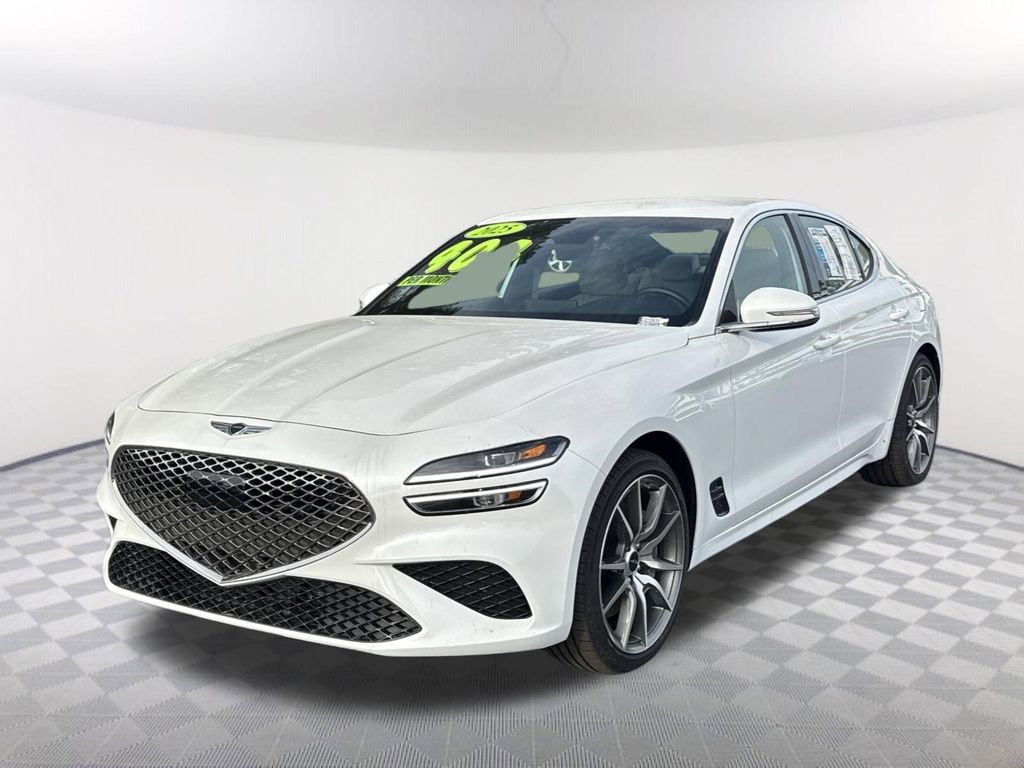 Uyuni White 2025 Genesis G70 2.5T Standard RWD Sedan Rear-Wheel Drive 8-Speed Automatic