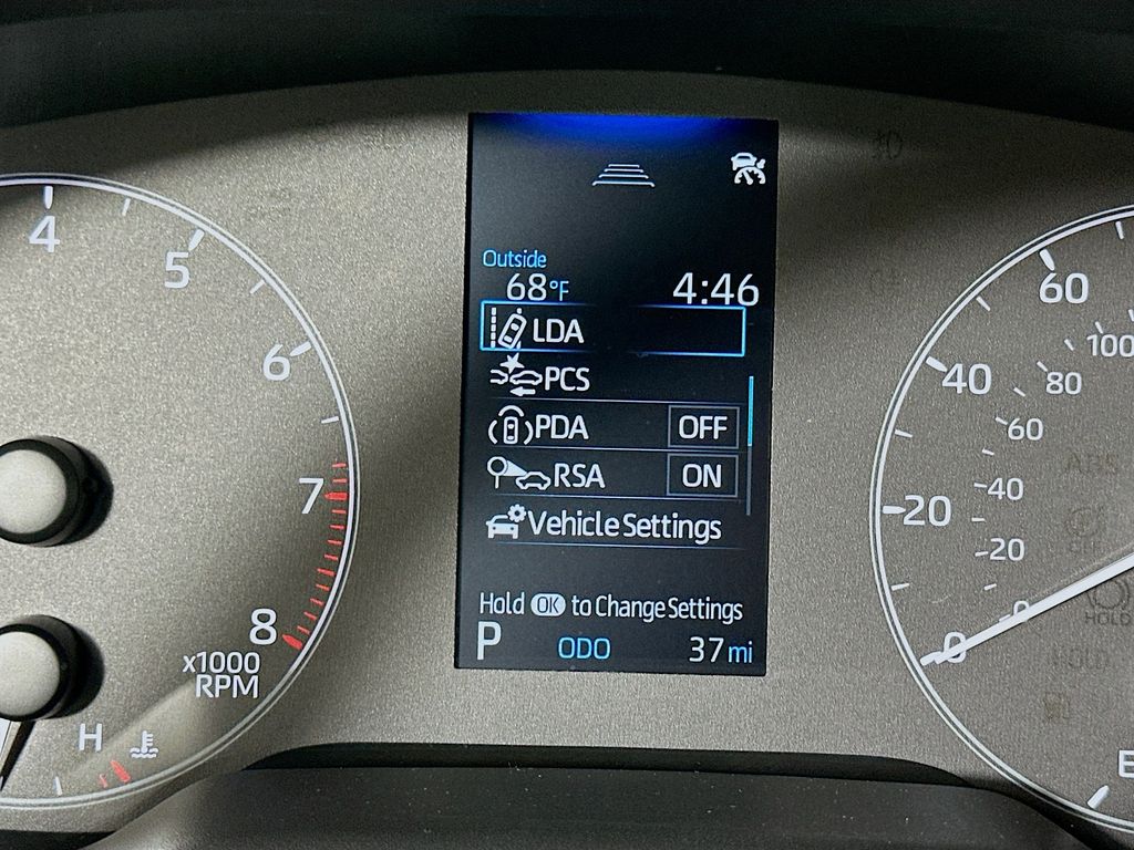 Thumbnail: 2025 Toyota Corolla - 12