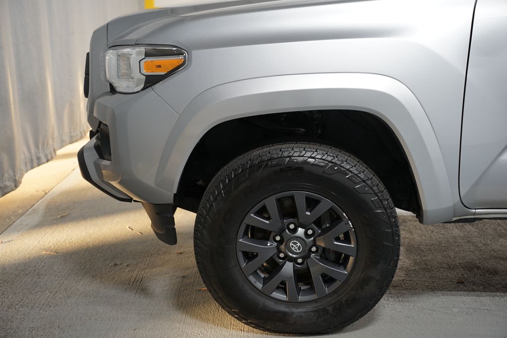 Thumbnail: 2021 Toyota Tacoma - 5