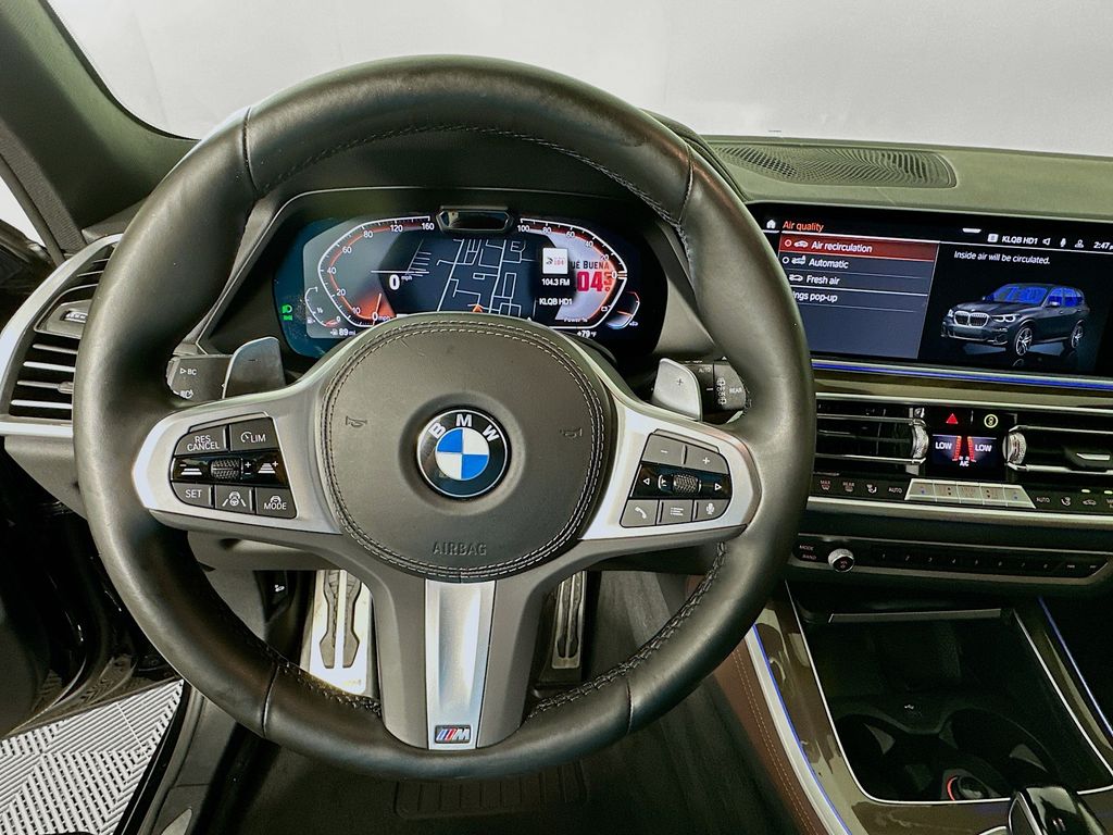 Thumbnail: 2022 BMW X5 - 11