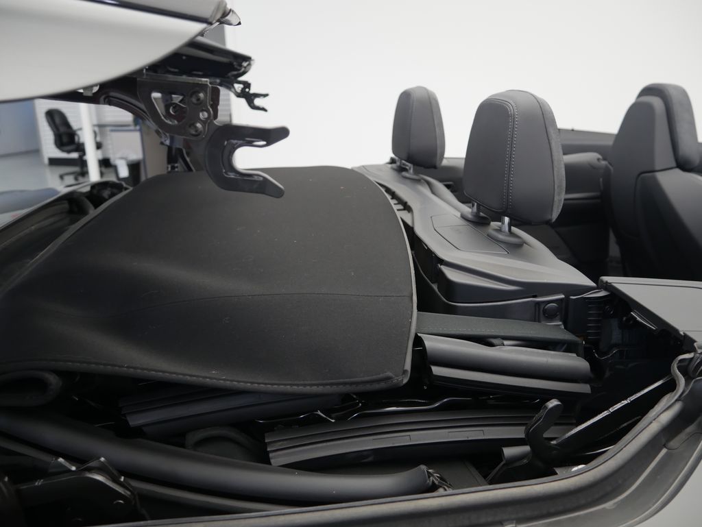 Thumbnail: 2024 BMW M4 - 25