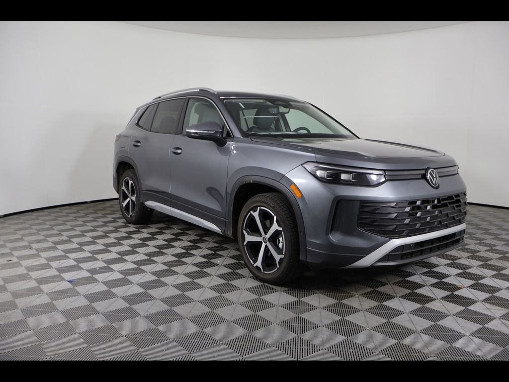 2025 Volkswagen Tiguan SE - Photo 7
