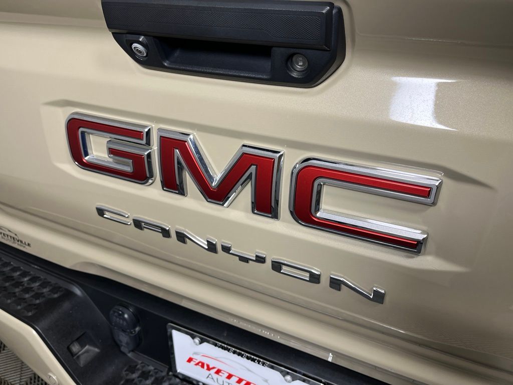 Thumbnail: 2023 GMC Canyon - 5