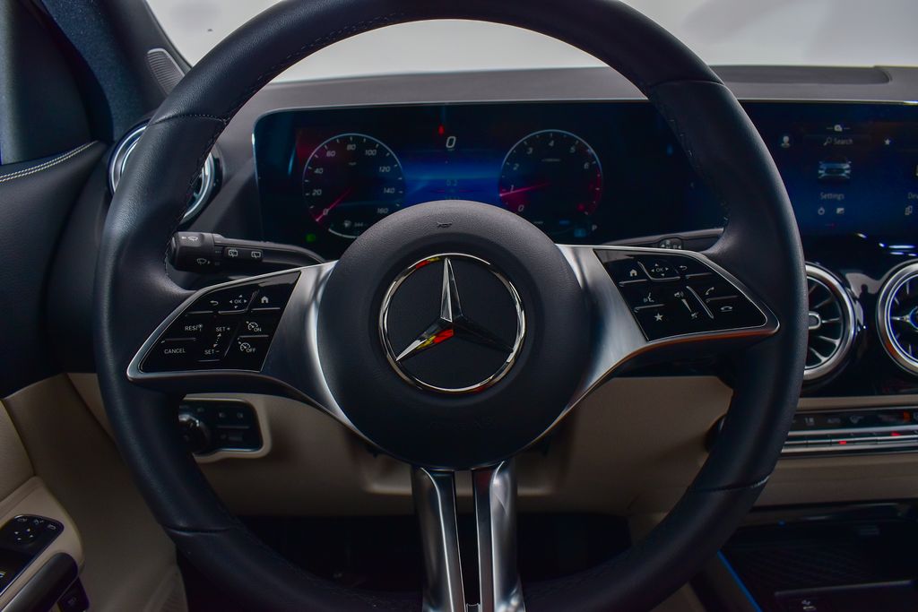 Thumbnail: 2026 Mercedes-Benz GLA - 16